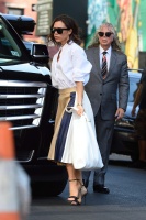 Виктория Бекхэм (Victoria Beckham) running errands in New York, 14.09.2016 - 9xHQ Tq3sZ7Yv